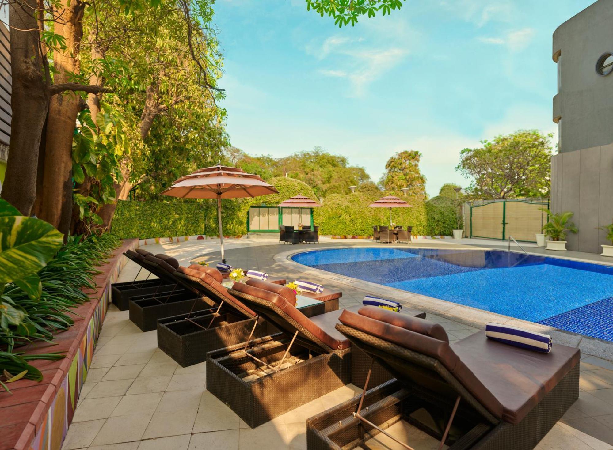 Vivanta Vadodara Exterior photo