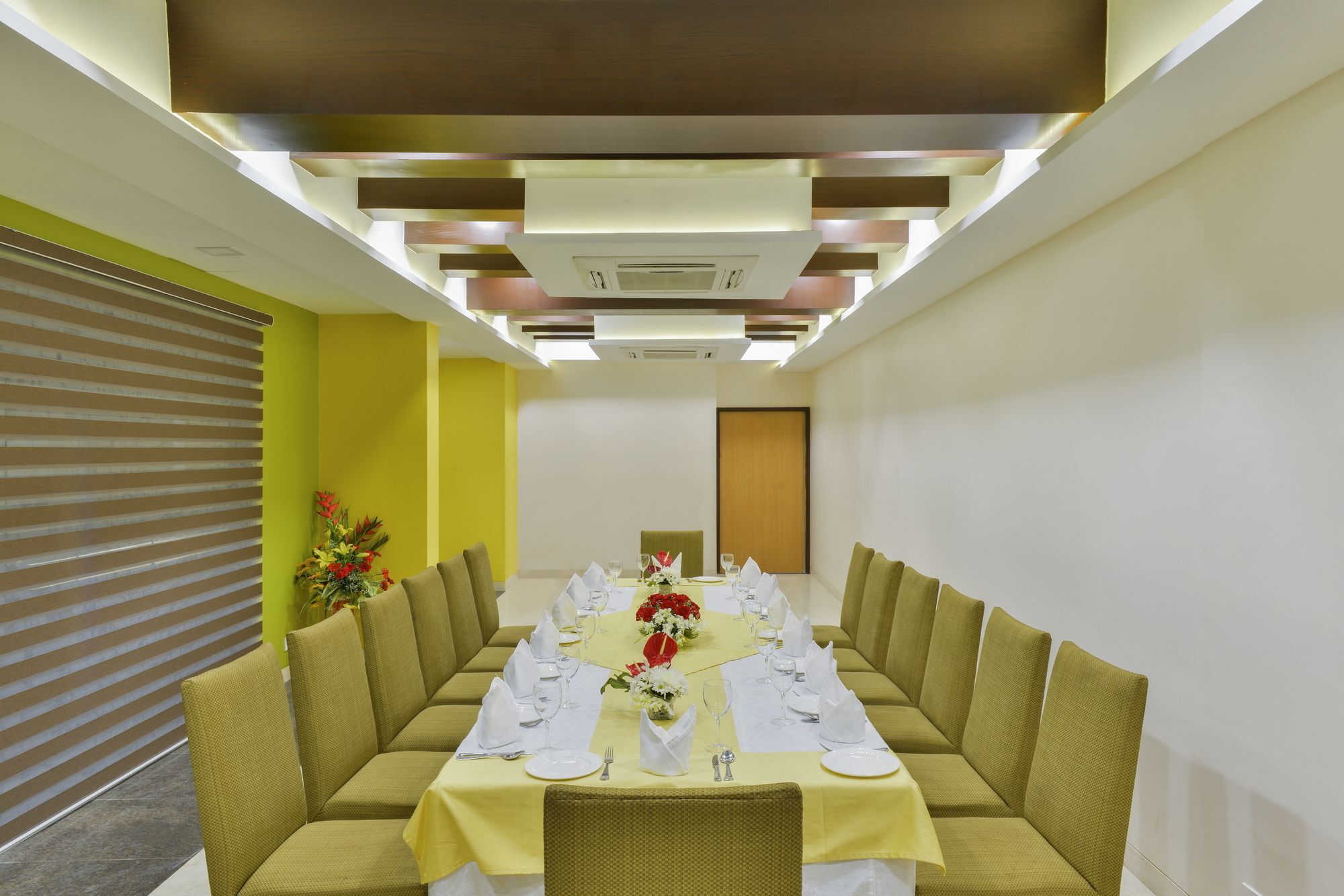 Vivanta Vadodara Exterior photo